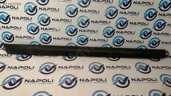 7P5853540 PORCHE CAYENNE SOL ARKA KAPI EŞİĞİ BAKALİTİ 11/17