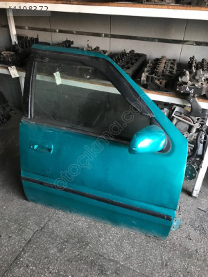 Hyundai Excel sağ ön kapı