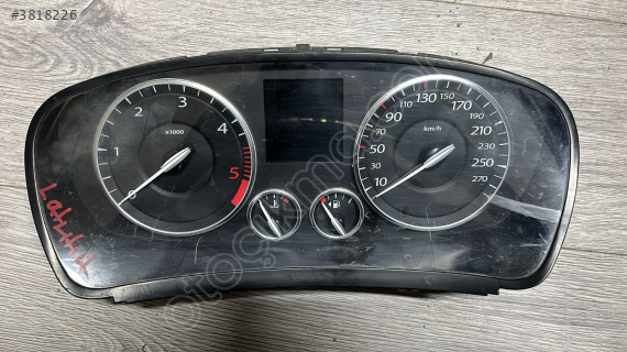 RENAULT LATİTUDE KİLOMETRE SAATİ ÇIKMA