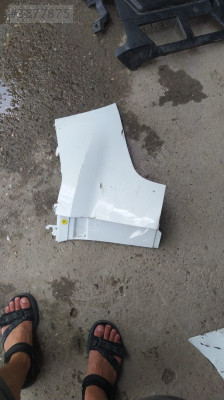 Ford Tourneo Courier sag arka tampon kösesi