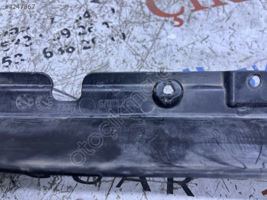 Maserati levante ön tampon orta ızgara