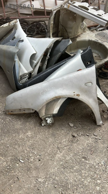 Golf 4 sol ön çamurluk