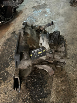 OPEL KADETT ASCONA MANUEL ŞANZIMAN ORJİNAL GM F10