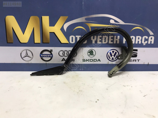 MERCEDES C220-C200-C180 W204 SAĞ BAGAJ MENTEŞESİ