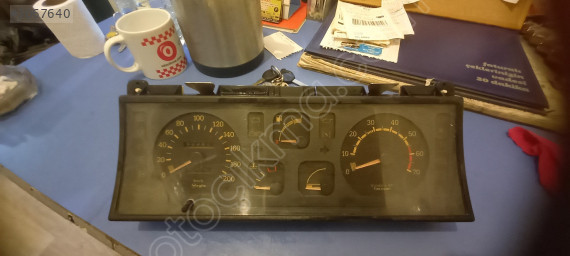 Renault 9 gösterge saati