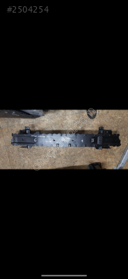Mazda 2 tampon demiri