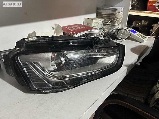 Audi a4 sağ far ORJ