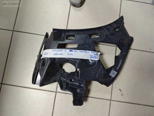 RENAULT MEGANE ÖN TAMPON SAĞ SİS FAR TUTUCU BRAKETİ