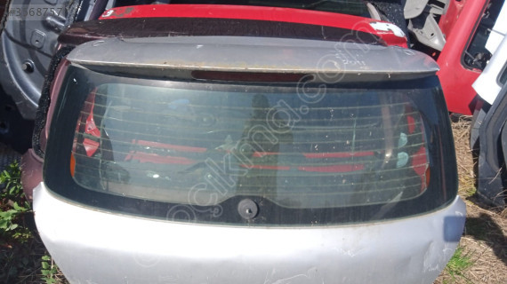 Suzuki swift bagaj camı yedek parça