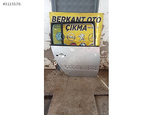 Renault espace sağ arka kapı hatasız 15.000 TL