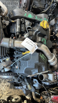 Renault Fluence 1.5 tdi önden marşlı motor kapağı çıkma