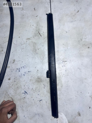 OPEL ASTRA G 99-2004 ARKA SAĞ KAPI CAM DİREĞİ ORJİNAL ÇIKMA