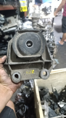FİAT STİLO MOTOR KULAĞI ORJİNAL ÇIKMA