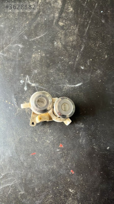Renault Clio 2 sağ sol kapı şifresi