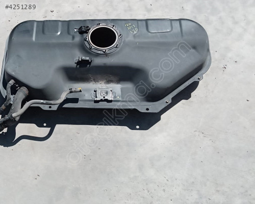 hyundai i20 2013 1.2 çıkma orjinal yakıt deposu (son fiyat)