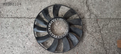 Audi A4 VW Passat fan pervanesi OEM 058121301B çıkma orj