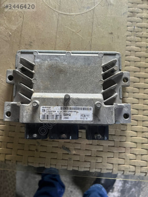 Ford Fiesta 1.4 Benzinli motor beyni 8V21- 12A650 -AHA