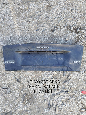 VOLVO S60 ÇIKMA ORJİNAL BAGAJ KAPAĞI PLASTİĞİ KAPLAMASI