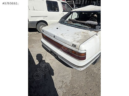 kia capital bagaj kapağı