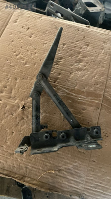 OPEL INSİGNİA A SAĞ ÖN MOTOR KAPUT MENTEŞESİ.OTO ERKAN ÜNYE