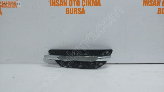 MERCEDES C180 C200 C220 W204 KASA SAĞ GÜNDÜZ FAR ÇERÇEVESİ