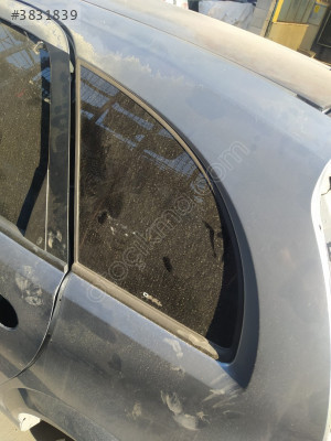 ÇIKMA OPEL MERİVA SOL ARKA KELEBEK CAMI