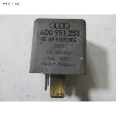 Volkswagen Audi Seat Skoda Yakıt Pompa Rölesi 4D0951253