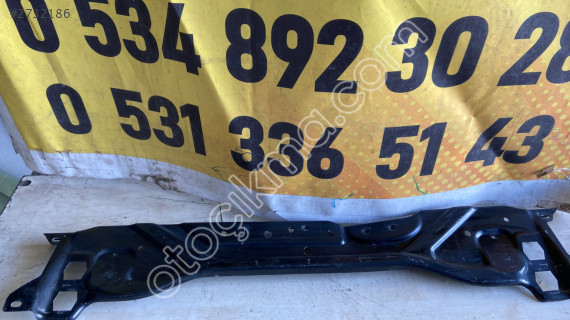 Mercedes w212 ön panel üst A2126201100