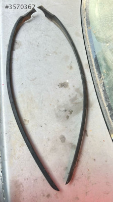 Ford Fiesta ön cam kenar çıta