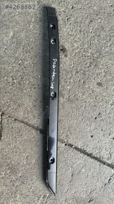 DEFENDER SAĞ ÖN KAPI ÇITASI ORJİNAL ÇIKMA