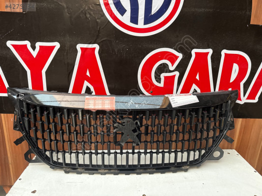 Peugeot 2008 ön panjur 2022 2025 oem 9825860780