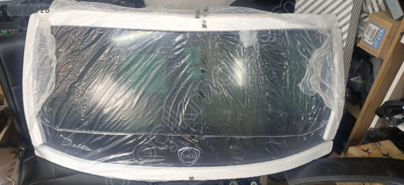 Lancia delta bagaj camı