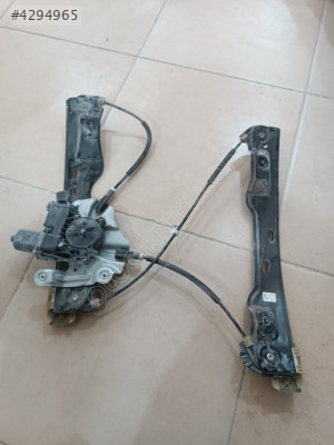 Astra j sol kapı cam kirikosu