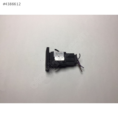 Volkswagen Touareg Dörtlü Flaşör Düğmesi 7L6953235A