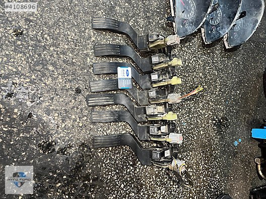 Ford Connect Çıkma Gaz Pedalı