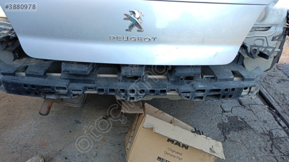 peugeot 508 arka tampon demiri