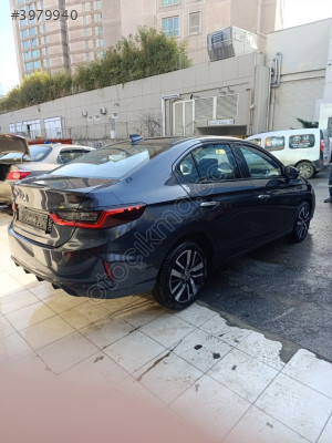 HONDA CİTY SAĞ ARKA KAPI ORJİNAL SÖKME ORJİNAL YEDEK PARÇA 20-
