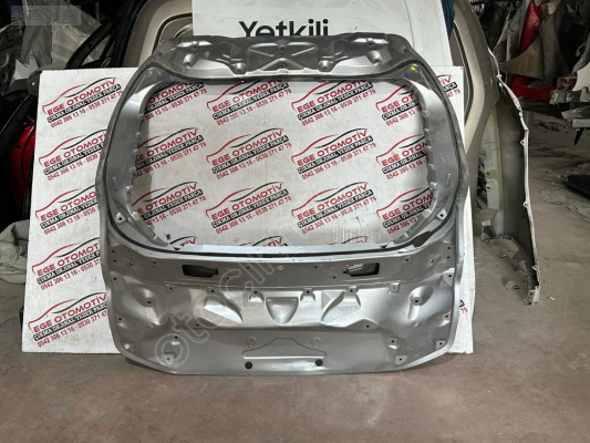 TOYOTA C-HR GRİ BAGAJ KAPAĞI ORJINAL