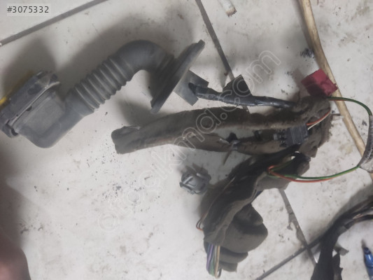 Renault Clio 2 kapı tesisatı