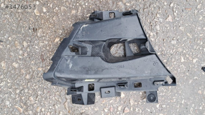 RENAULT CAPTUR ÖN TAMPON SOL SİS YUVASI 628113210R