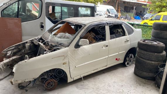 Volkswagen Polo Classic Sol Ön Çamurluk Orjinal Çıkma