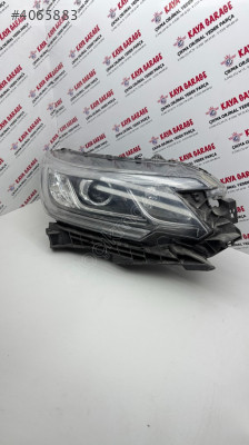 HONDA CRV SAĞ FAR  YENİ LEDLİ.