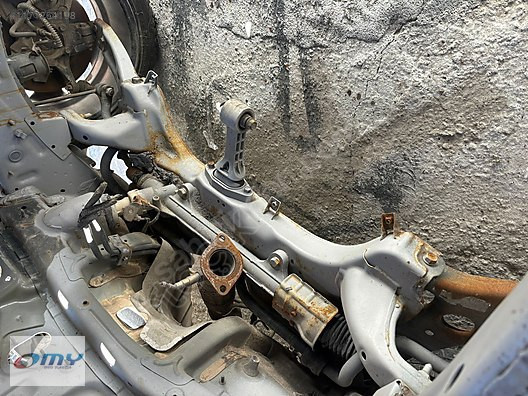 2012 - 2018 KİA CEED MOTOR TRAVERSİ BEŞİK , DİREKSİYON KUTUSU