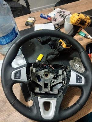 Megane 3 tuşlu direksiyon simidi