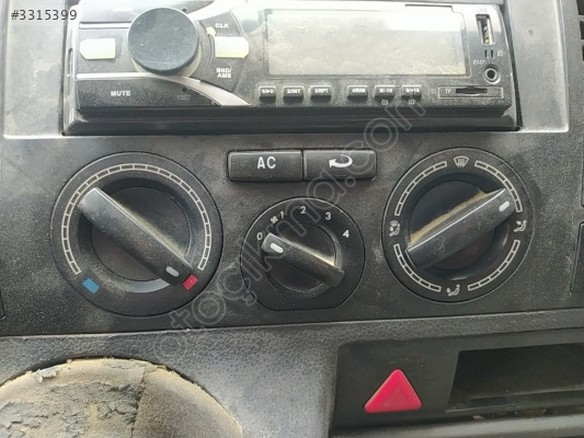 ÇIKMA VW TRANSPORTER T5 KLİMA KONTROL PANELİ