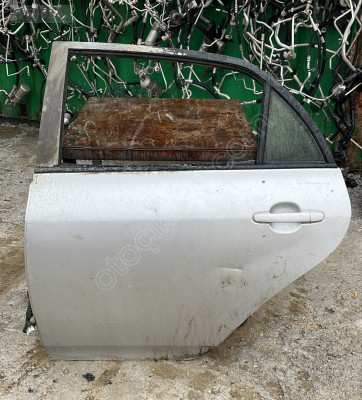 TOYOTA COROLLA SOL ARKA KAPI ÇIKMA ÇEVİK OTO