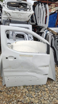 OPEL COMBO E SAĞ ÖN KAPI ÇIKMA SÖKME YEDEK PARÇA