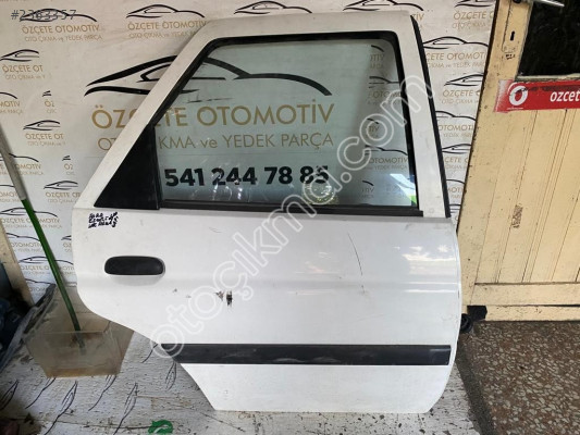 FORD ESCORT SAĞ ARKA KAPI DIŞ ÜÇGEN PLASTİĞİ 95-00