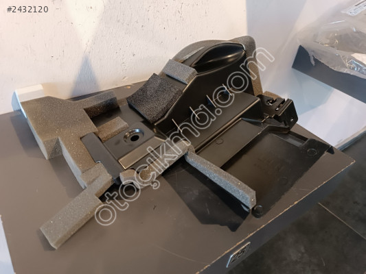 MERCEDES X W470 RADYATÖR SOL HAVA KANALI 4705051700 SO