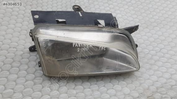 peugeot partner 2000 sağ far (taiwan) (son fiyat)